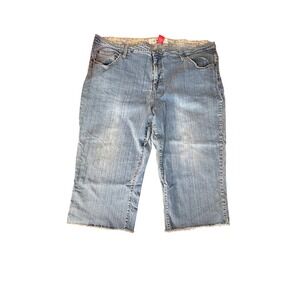 Mossimo Denim Womens 24W Light Wash Stretch Capri Jeans Raw Hem Cropped Pants